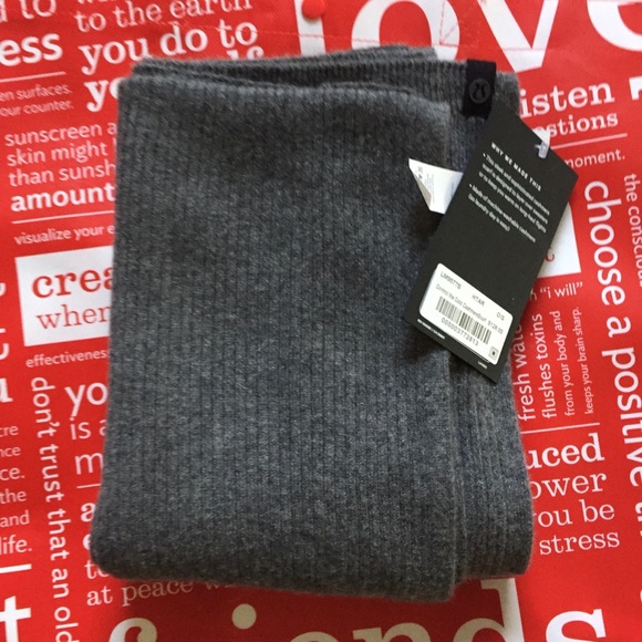 NWT LULULEMON CONTROL THE COLD CASHMERE SCARF GRAY - Picture 2 of 6
